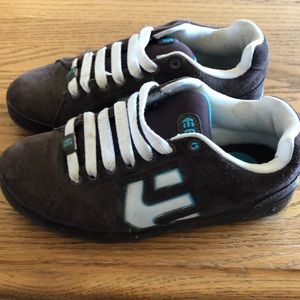 Etnies Brown and Teal Skate Shoes